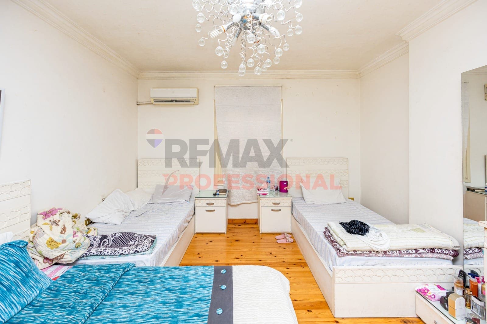 شقة للبيع 185 م كفر عبده — ش سانت جيني — Abdelrhman Kamal - Re/Max Professional